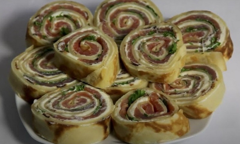 rolly iz blinov s nachinkoj na prazdnichnyj stol 170cb70