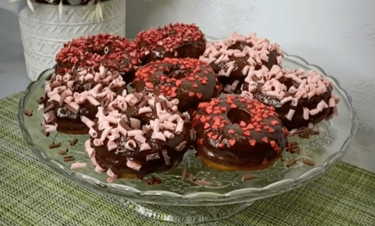 Smachni ponchyky donuts