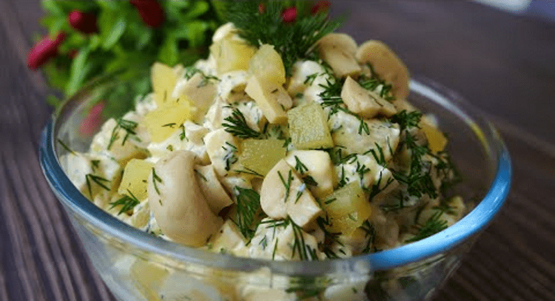 Дуже соковитий і смачний салат - Салат з цікавим поєднанням продуктів