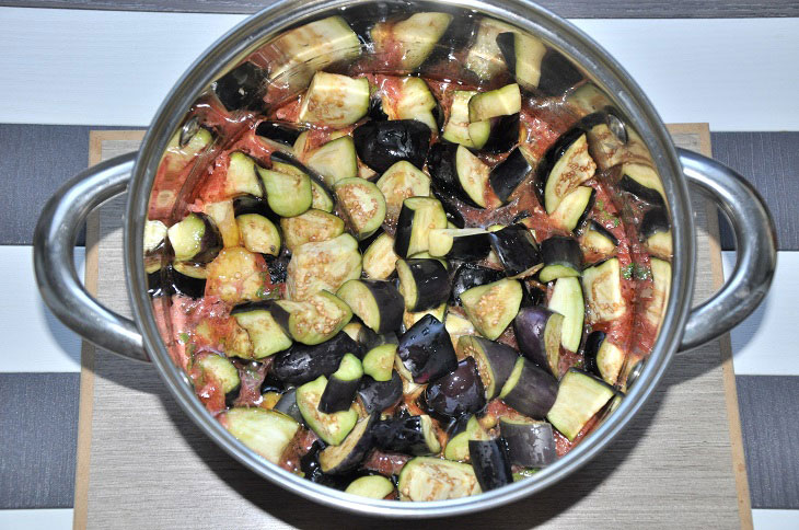 Салат з баклажанів "Бакат" на зиму: рецепт з фото крок за кроком 50 79b9cabf323fb0d3ca5100ee271a4a96
