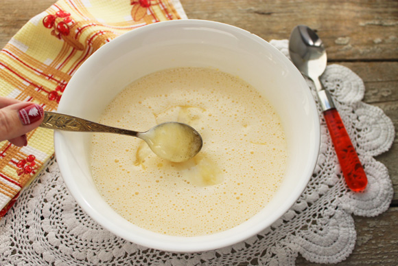 Смачний домашній Медовик - класичний рецепт з покроковими фото 72 cf98249bc69e9194dac372470a67e94b