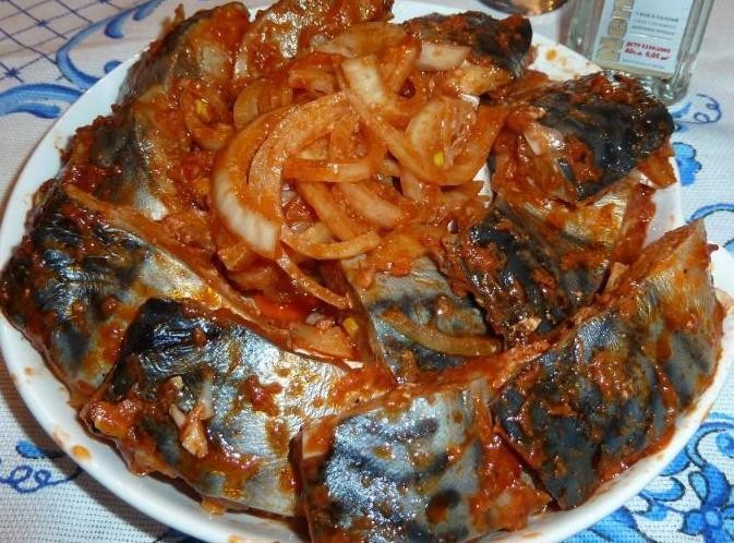 Скумбрія «по-корейськи» з цибулею і томатною пастою. Так рибу мало хто готує, а даремно! 13 4f0322406cbd9ef268c30921461fe591