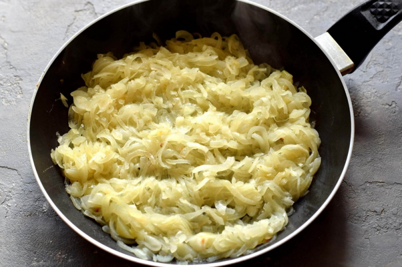 beru kilogramm luka i gotovlju pesochnyj pirog s lukom i syrkami 7dc9bfc