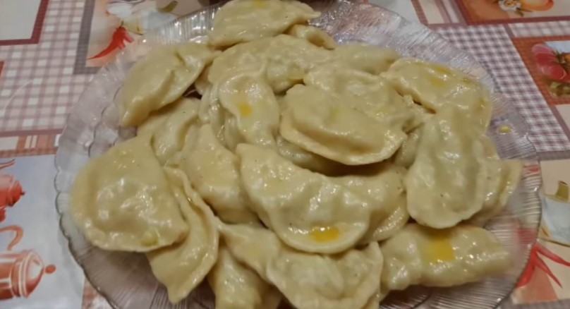 Вареники із сирою картоплею: рецепт з секретом 29 b5b23b55a1e3d97e782ec08cb2ed64eb