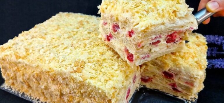 tort napoleon gotuyetsja shvidko i prosto zavzhdi vihodit idealno 616deca