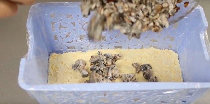 Салат «Король столу»: як тільки гості бачать його, шумно просять передати таріль 51 8a69e0bb538f77802e76cc170ce2e779