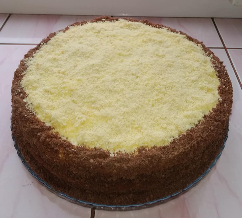 Торт "Сметанник" - тортик вихідного дня, за перевіреним рецептом