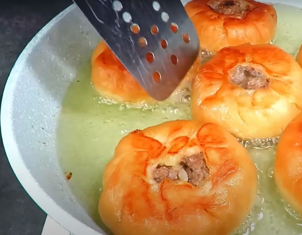 biljashi na kefiri bez drizhdzhiv za 25 hvilin sokovita nachinka prostij recept b08e59a