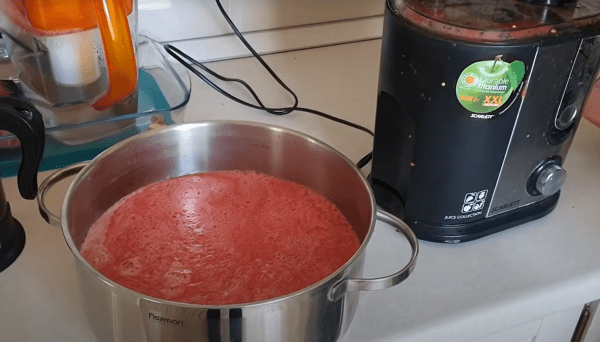 f001a17f531e45f9d6478b866f07b58c