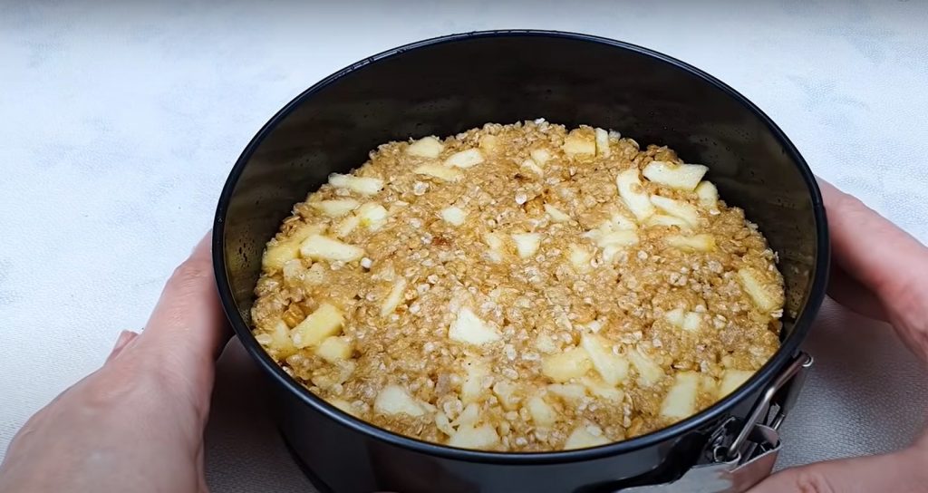 prosto zmishajte vivsjanku ta jabluka recept sharlotki z tista z vivsjanimi plastivcjami aad3293