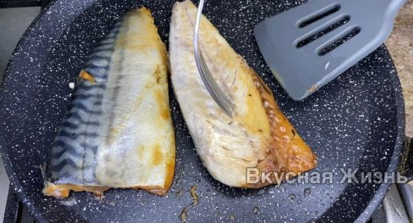 Кладу скумбрію в пляшку і заливаю маринадом (несподівано смачно) 45 0c26240b1de6ca2d4f47a3efc4650590