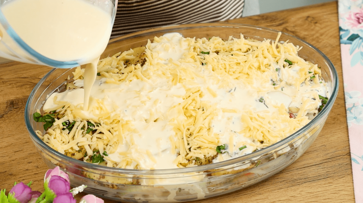 100cde04261f342ad8733a6a429eaea4