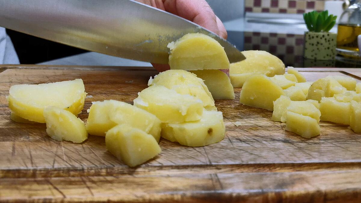 Два найпопулярніших салати з оселедцем, які завжди з’їдають першими: готую відразу 2, змінюючи найпростіші інгредієнти 40 8de623d07e905a223ec7963c3741fa06