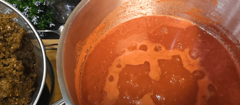 Шалено смачний соус з баклажанів на зиму: всього 2 простих продукти + спеції, без оцту та стерилізації 37 967990d415d4c9ceef68b7532e59e236