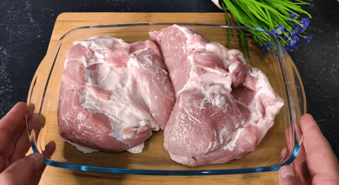 М’ясний рулет на Новорічний стіл і не тільки: це крутіше за будь-яку ковбасу, нереально смачно і красиво, та ще й готується простіше-простого 34 63d6967b26d3f60f0a38d418372778bd