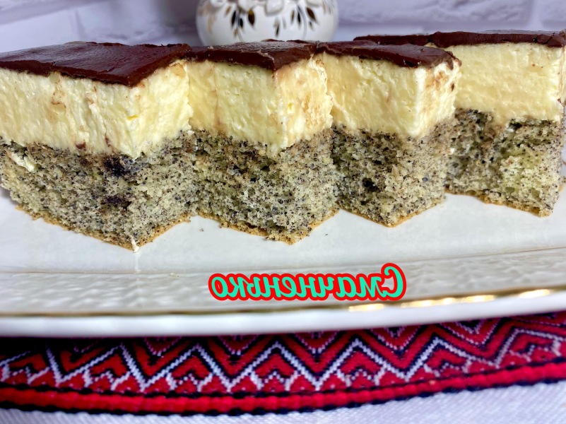 Маковий пляцок з ванільно-заварним кремом та шоколадною помадкою: розкішний рецепт домашньої випічки від української господині 19 8b9f1d618878990477dfc46b67258360