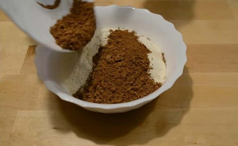 5cae07fae2feea6c4693d65c45a28171