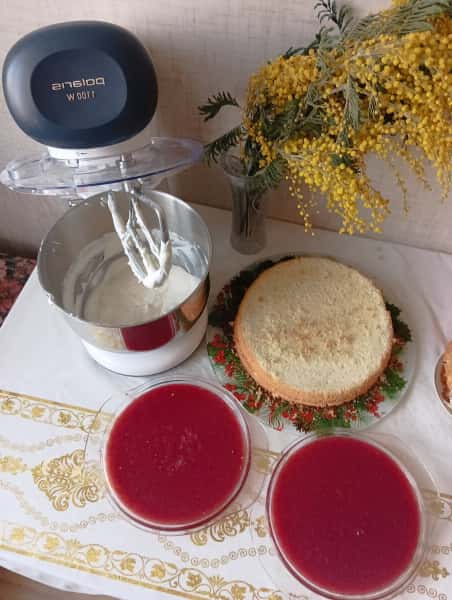 🍽️ Готую торт “Ніжність” зі сметанним кремом і полуничним конфі: неймовірний смак і шикарний вигляд святкового домашнього тортика 👍 25 dade65a1dafb6698dda22b40c05ca6c8