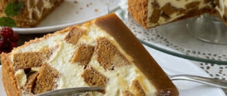 fb tort medivnyk po novomu tsey chudovyy retsept pidirvav miy kanal hotuyu medovychok iz ridkoho tista z smetannym kremom i karamelnym musom 101422